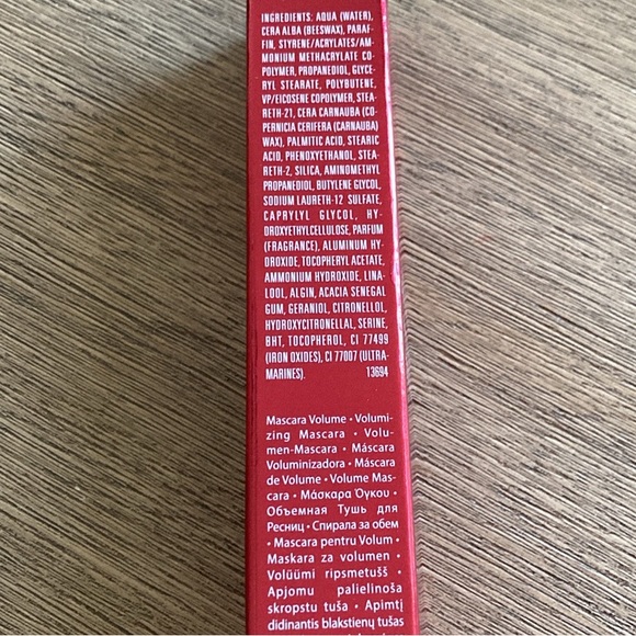 NEW Givenchy Volume Disturbia Black Mascara - Picture 6 of 8